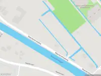 Brandweer met gepaste spoed naar de Naarderstraatweg in Muiderberg vanwege stormschade