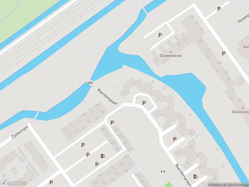 Ambulance met grote spoed naar de Roerdomplaan in Leidschendam