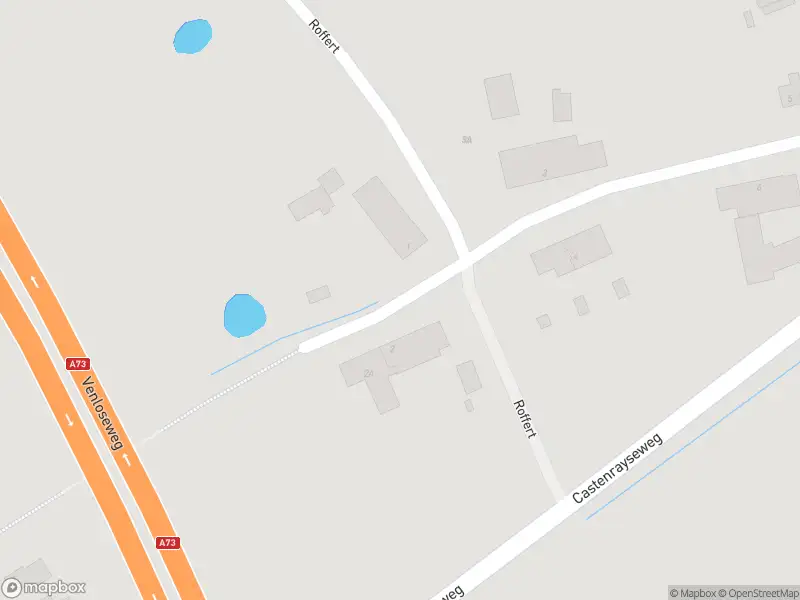 Ambulance met grote spoed naar de Tunnelweg in Castenray