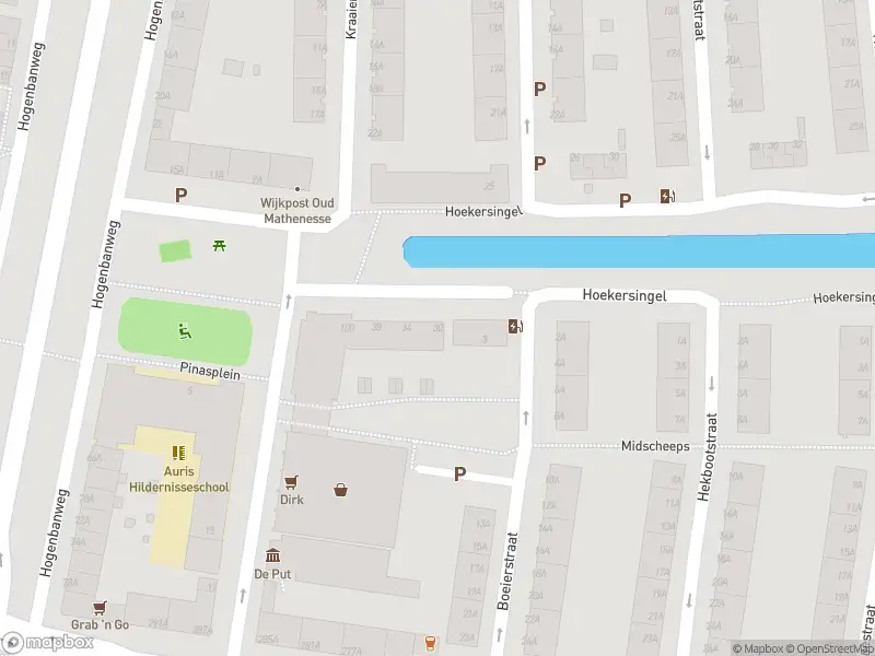 Ambulance met gepaste spoed naar de Hoekersingel in Rotterdam