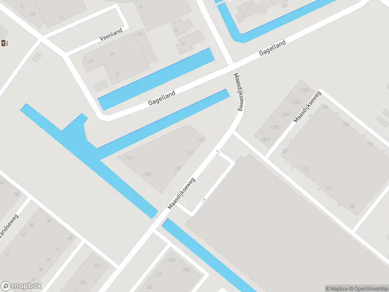 Brandweer met grote spoed naar de Maasdijkseweg in Wateringen vanwege waarnemen gaslucht