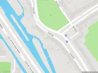 Ambulance met grote spoed naar de Zuidendijk in Dordrecht