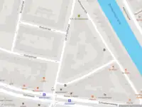 Ambulance met gepaste spoed naar de Jan Kruijffstraat in Rotterdam