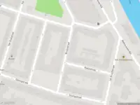 Ambulance met grote spoed naar de Bruijnstraat in Rotterdam