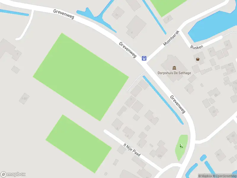 Brandweer met gepaste spoed naar de Grevenweg in Vegelinsoord vanwege stormschade