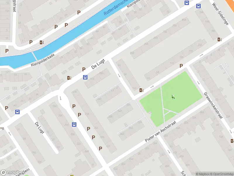 Ambulance met grote spoed naar de Schout van Groenewegenstraat in Rotterdam