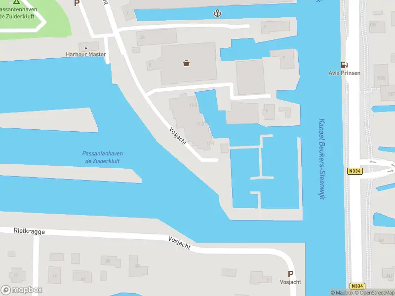 Brandweer met gepaste spoed naar de Vosjacht in Giethoorn vanwege stormschade