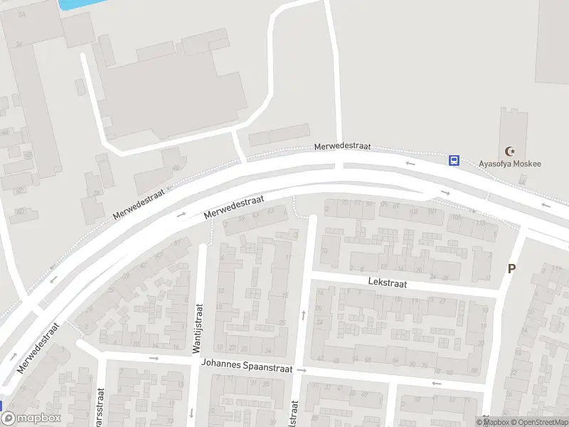Ambulance met gepaste spoed naar de Waalstraat in Dordrecht