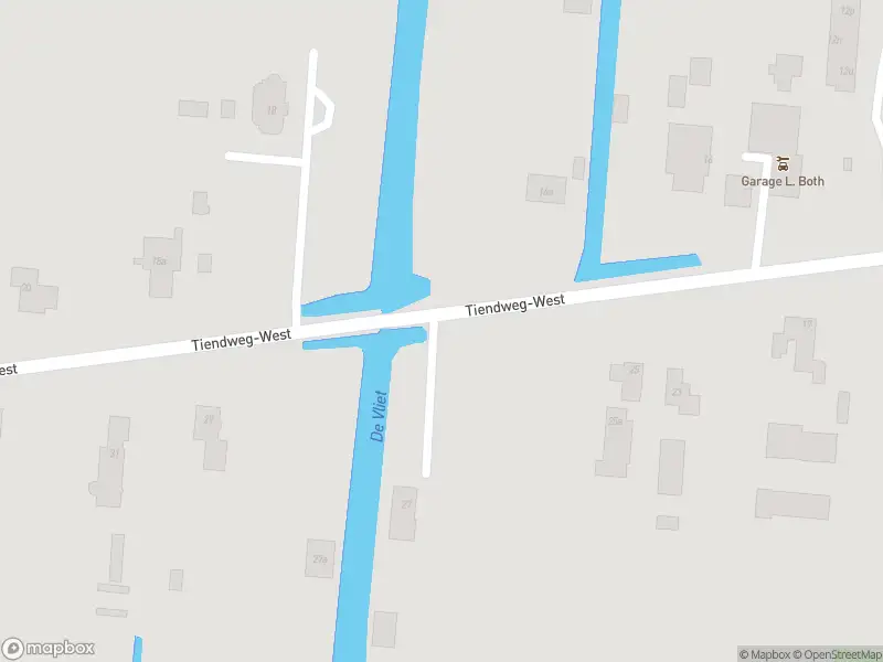 Ambulance met grote spoed naar de Tiendweg-West in Lekkerkerk
