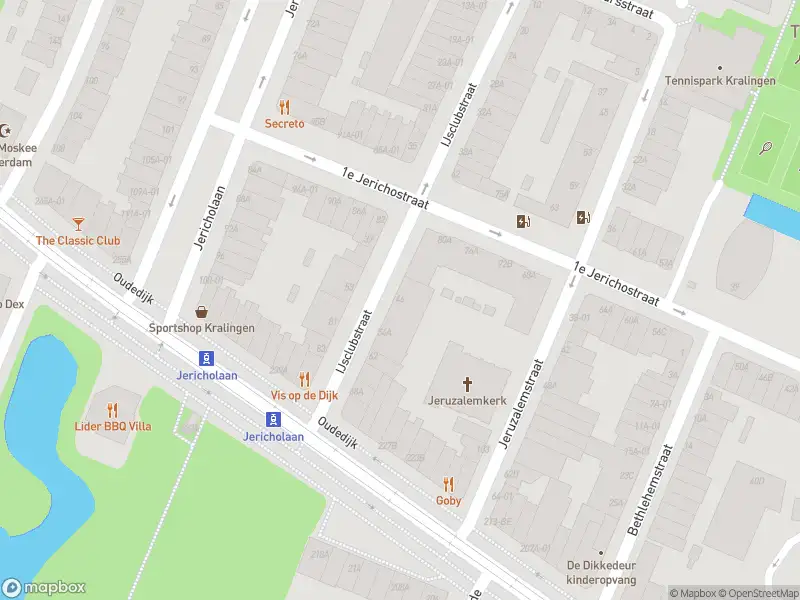 Ambulance met grote spoed naar de IJsclubstraat in Rotterdam