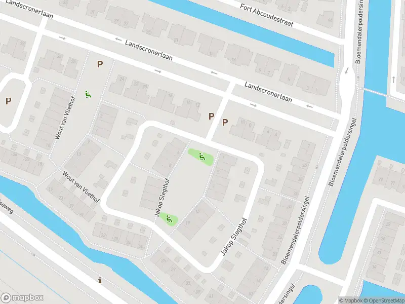 Politie met grote spoed naar de Jakop Slegthof in Weesp vanwege ongeval met letsel