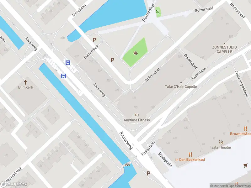 Ambulance met gepaste spoed naar de Buizerdhof in Capelle aan den IJssel