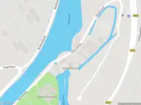 Brandweer met grote spoed naar de Machineweg in Aarlanderveen vanwege personen te water