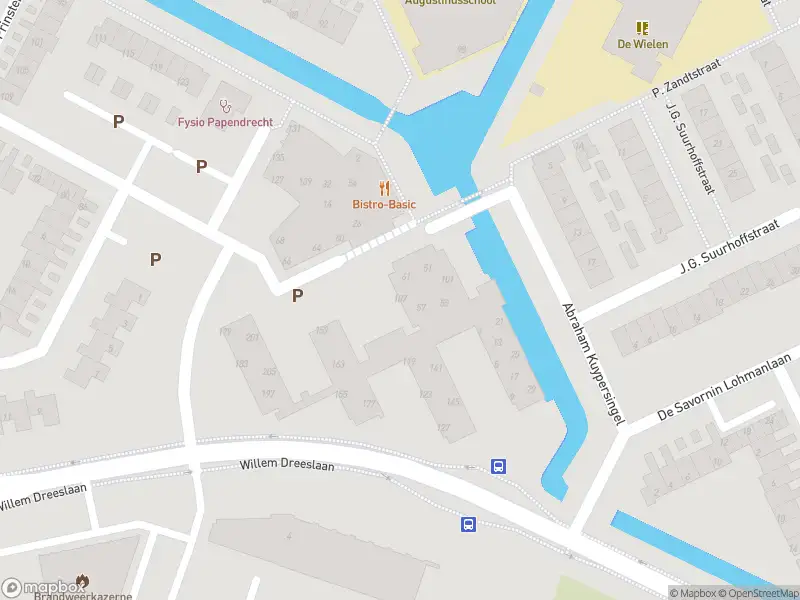 Ambulance met gepaste spoed naar de P.S. Gerbrandystraat in Papendrecht
