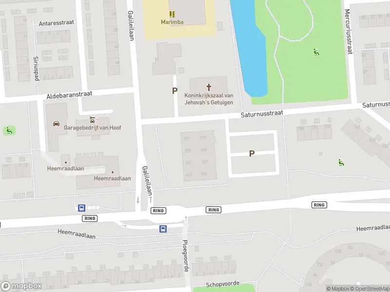 Ambulance met gepaste spoed naar de Saturnusstraat in Spijkenisse