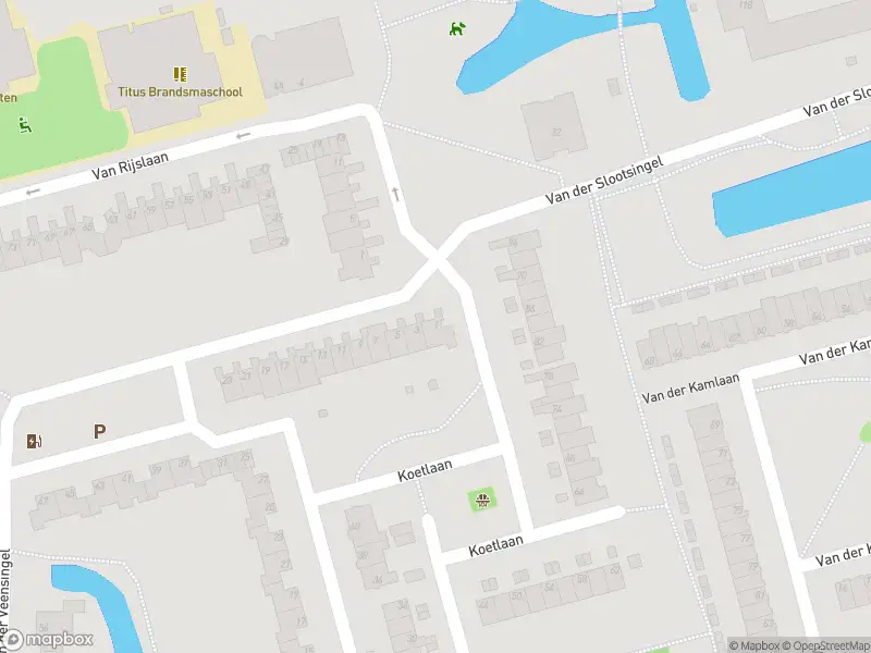 Ambulance met grote spoed naar de Van der Veensingel in Delft