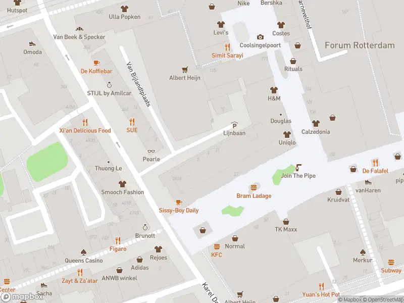 Brandweer met gepaste spoed naar de Crispijnstraat in Rotterdam vanwege een liftopsluiting