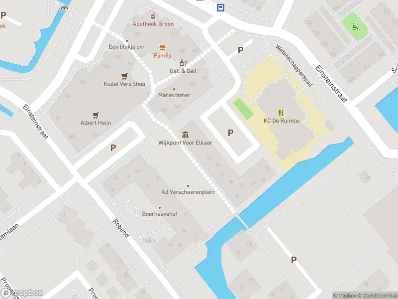 Ambulance met grote spoed naar de Nobelhof in Kudelstaart