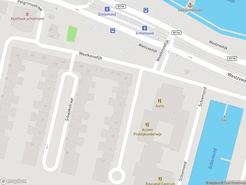 Ambulance met gepaste spoed naar de Japarastraat in Rotterdam