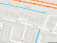 Ambulance met grote spoed naar de Waalstraat in Sliedrecht