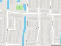 Brandweer met grote spoed naar de Reigersingel in Bergambacht vanwege gebouwbrand