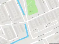 Ambulance met grote spoed naar de Van Eedenstraat in Zwijndrecht