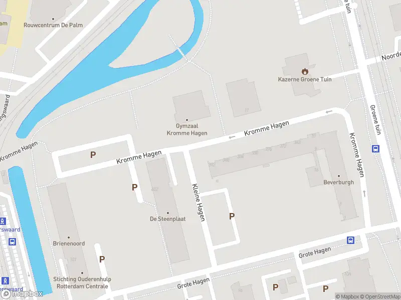 Ambulance met gepaste spoed naar de Kromme Hagen in Rotterdam