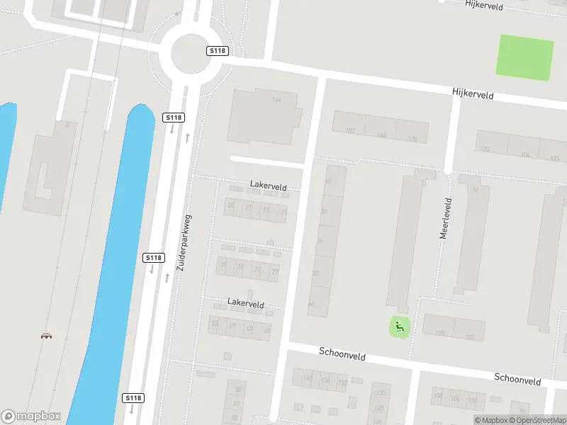Ambulance met gepaste spoed naar de Lakerveld in Rotterdam