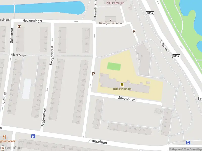 Ambulance met gepaste spoed naar de Brigantijnstraat in Rotterdam