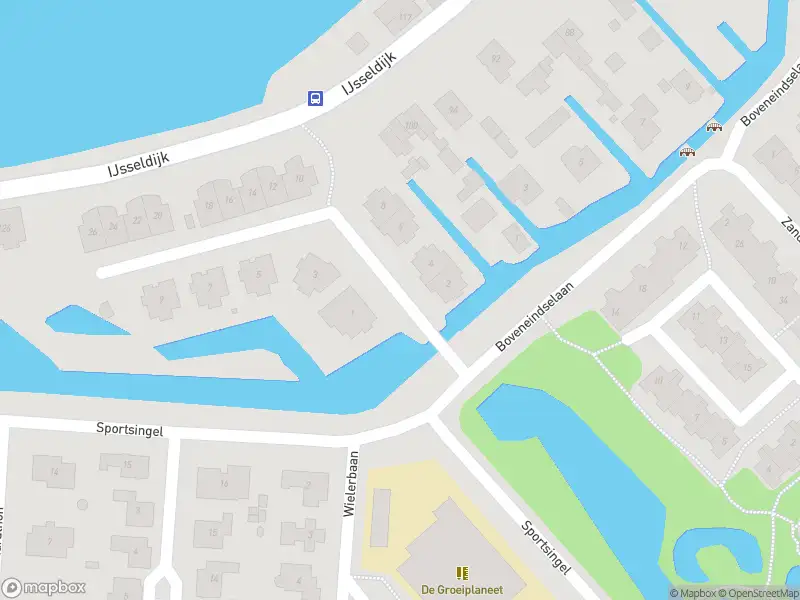 Ambulance met gepaste spoed naar de Wilhelminahoeve in Krimpen aan den IJssel