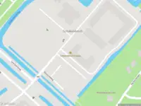 Ambulance met grote spoed naar de Bouwlustweg in Leidschendam
