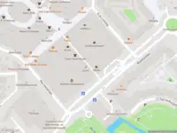 Ambulance met gepaste spoed naar de Stadhuispassage in Spijkenisse