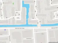 Ambulance met grote spoed naar de Jan de Geusrede in Capelle aan den IJssel