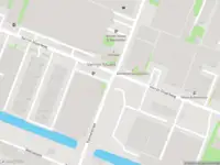 Ambulance met grote spoed naar de Ouderkerkerlaan in Diemen