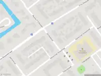 Ambulance met grote spoed naar de Zernikestraat in Nieuwerkerk aan den IJssel
