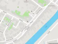 Ambulance met grote spoed naar de Beneden Molendijk in Ooltgensplaat