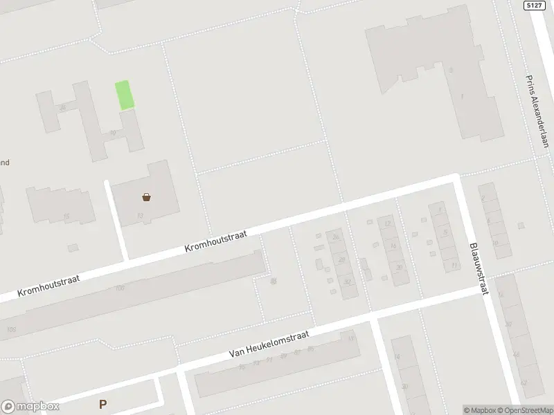 Ambulance met gepaste spoed naar de Kromhoutstraat in Rotterdam