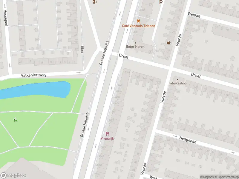 Ambulance met gepaste spoed naar de Groene Hilledijk in Rotterdam