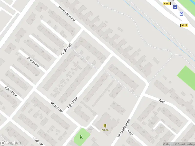 Ambulance met gepaste spoed naar de Rijnstraat in Maasdam