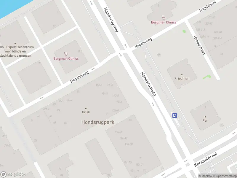 Ambulance met grote spoed naar de Hondsrugweg in Amsterdam