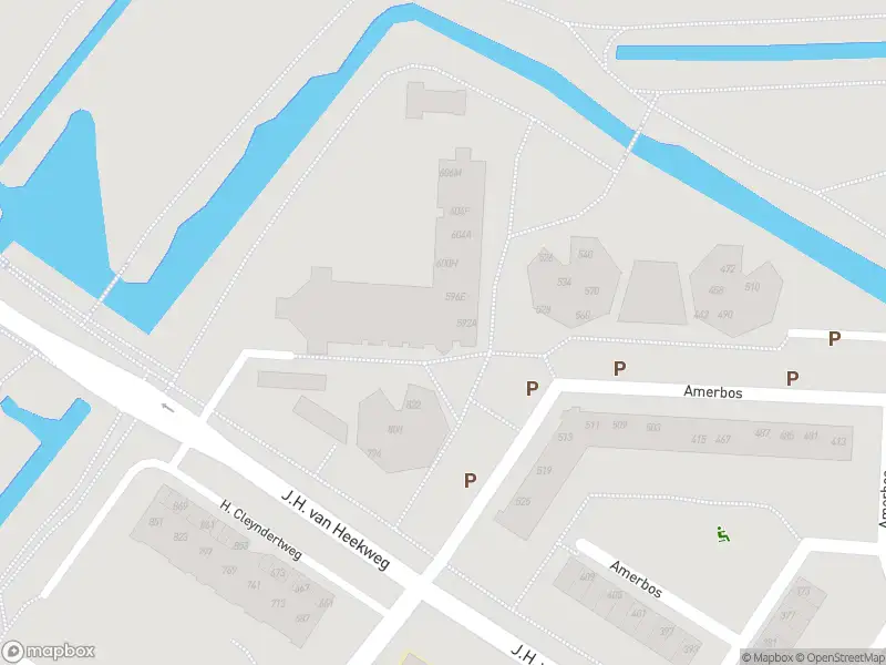 Traumahelikopter met grote spoed naar de Amerbos in Amsterdam