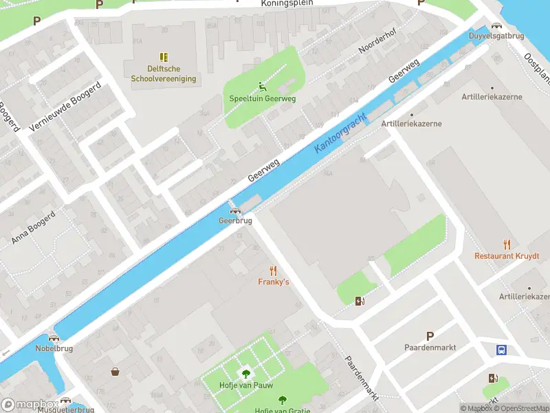 Ambulance met gepaste spoed naar de Kantoorgracht in Delft