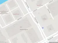 Ambulance met grote spoed naar de Hondsrugweg in Amsterdam
