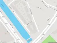 Ambulance met gepaste spoed naar de Kralingseweg in Rotterdam