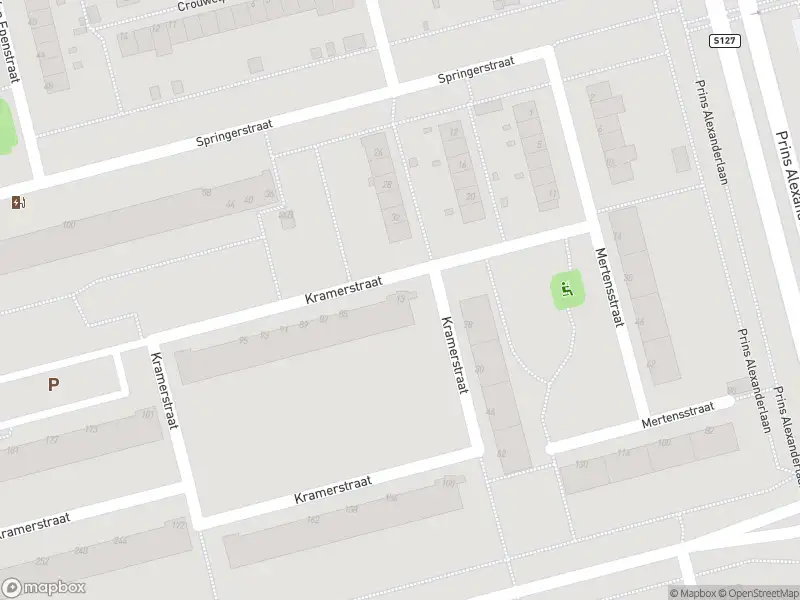 Ambulance met gepaste spoed naar de Kramerstraat in Rotterdam