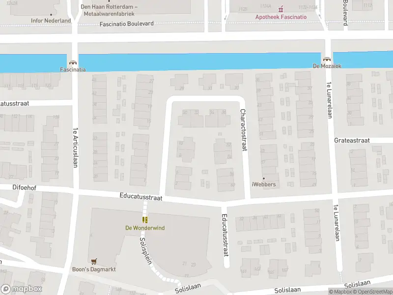 Ambulance met gepaste spoed naar de Charactostraat in Capelle aan den IJssel