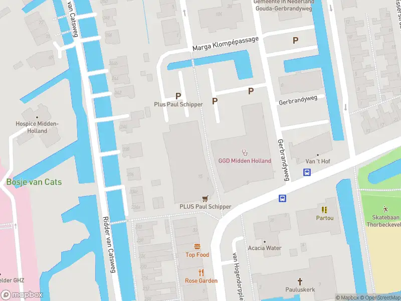 Ambulance met grote spoed naar de Marga Klompépassage in Gouda