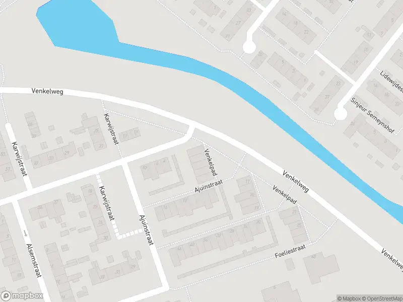 Ambulance met gepaste spoed naar de Venkelpad in Hoogvliet Rotterdam