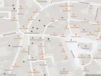 Politie naar de H.J. van Heekplein in Enschede vanwege aanrijding met letsel