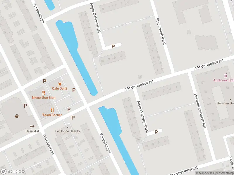 Ambulance met grote spoed naar de A.M. de Jongstraat in Spijkenisse